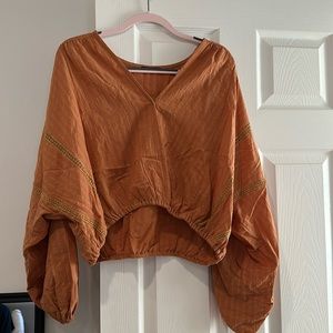 Orange balloon sleeve top M